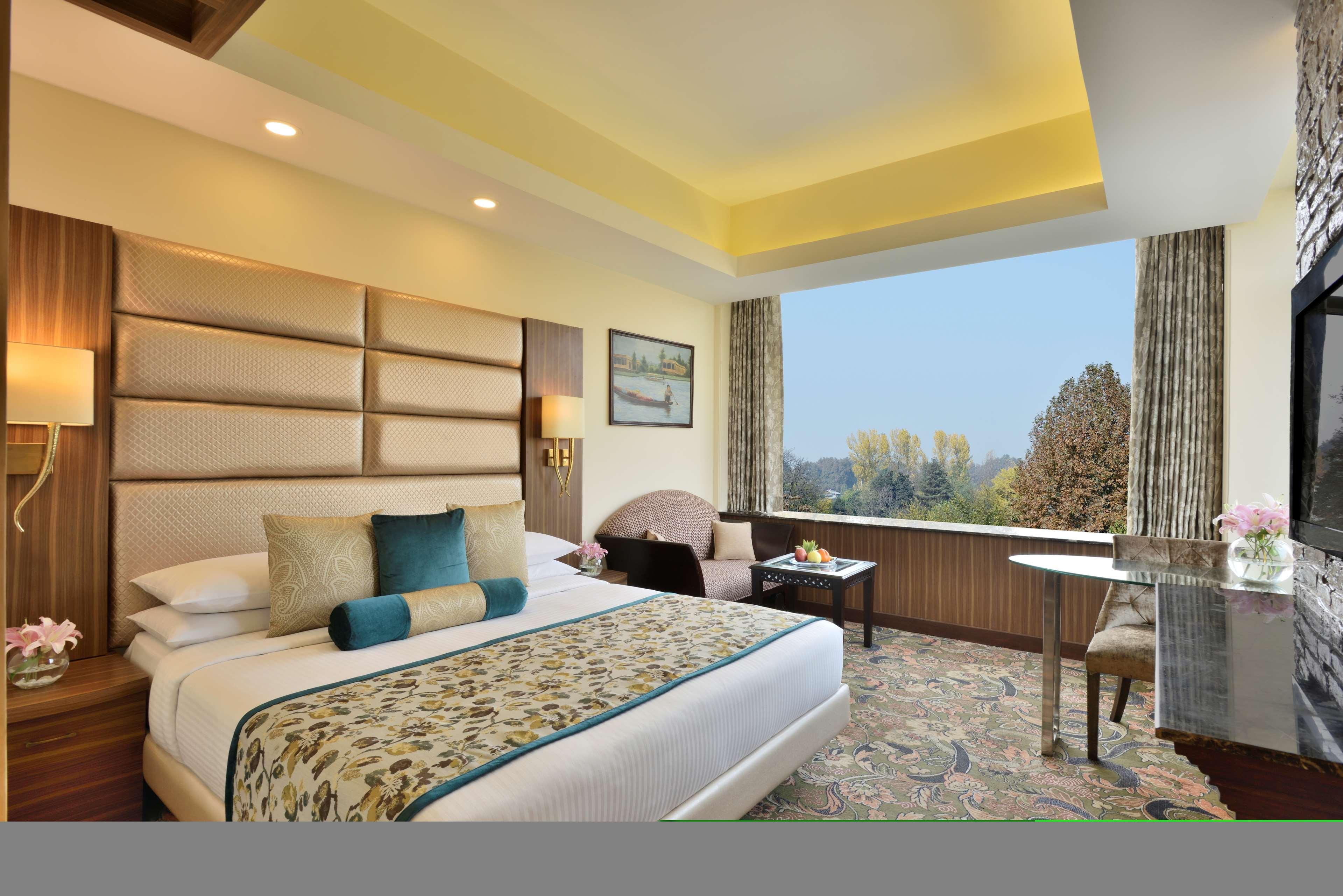 מלון Radisson Srinagar מראה חיצוני תמונה