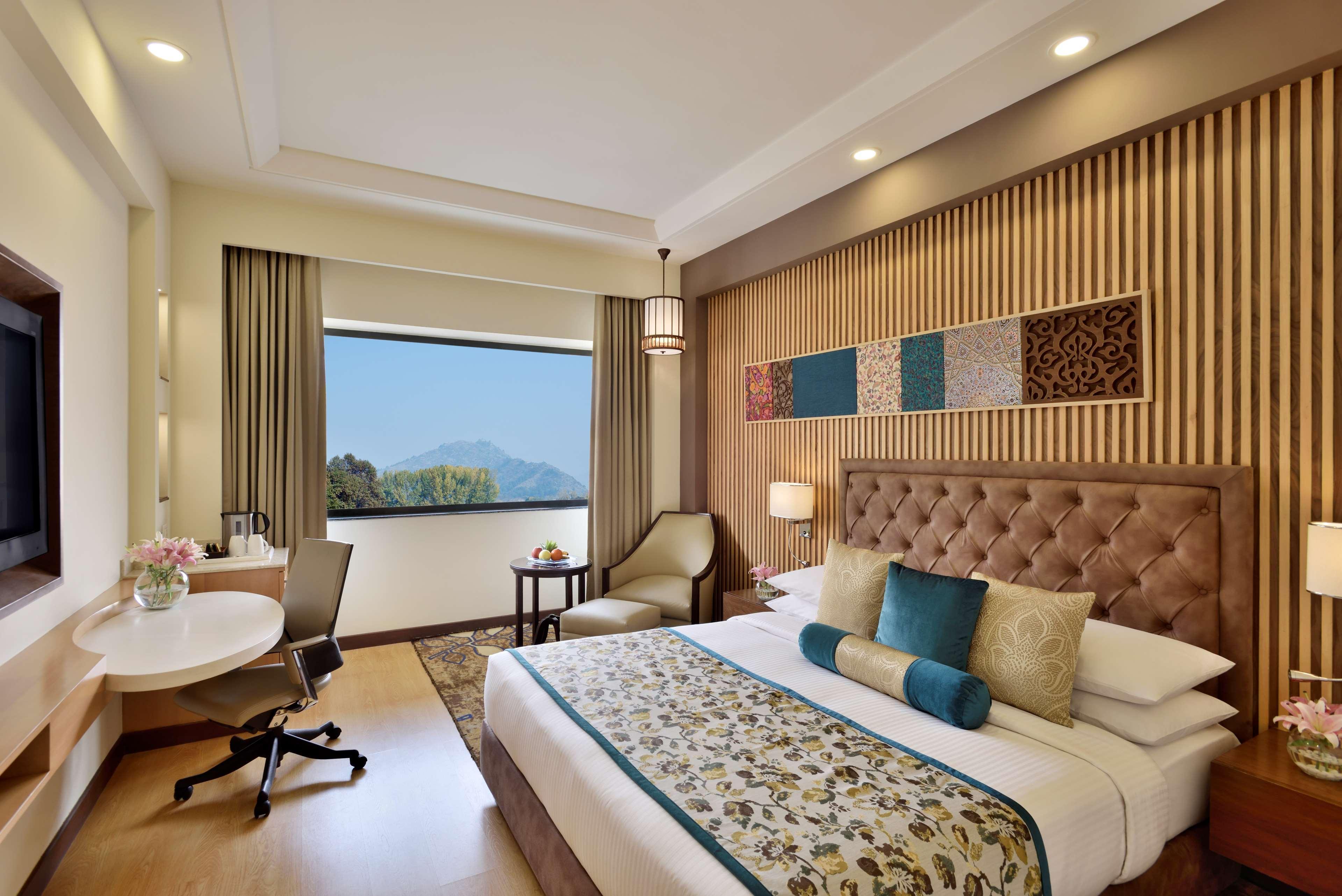 מלון Radisson Srinagar מראה חיצוני תמונה