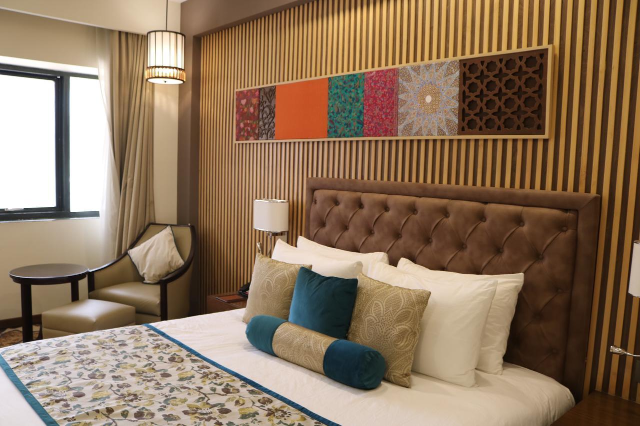 מלון Radisson Srinagar מראה חיצוני תמונה