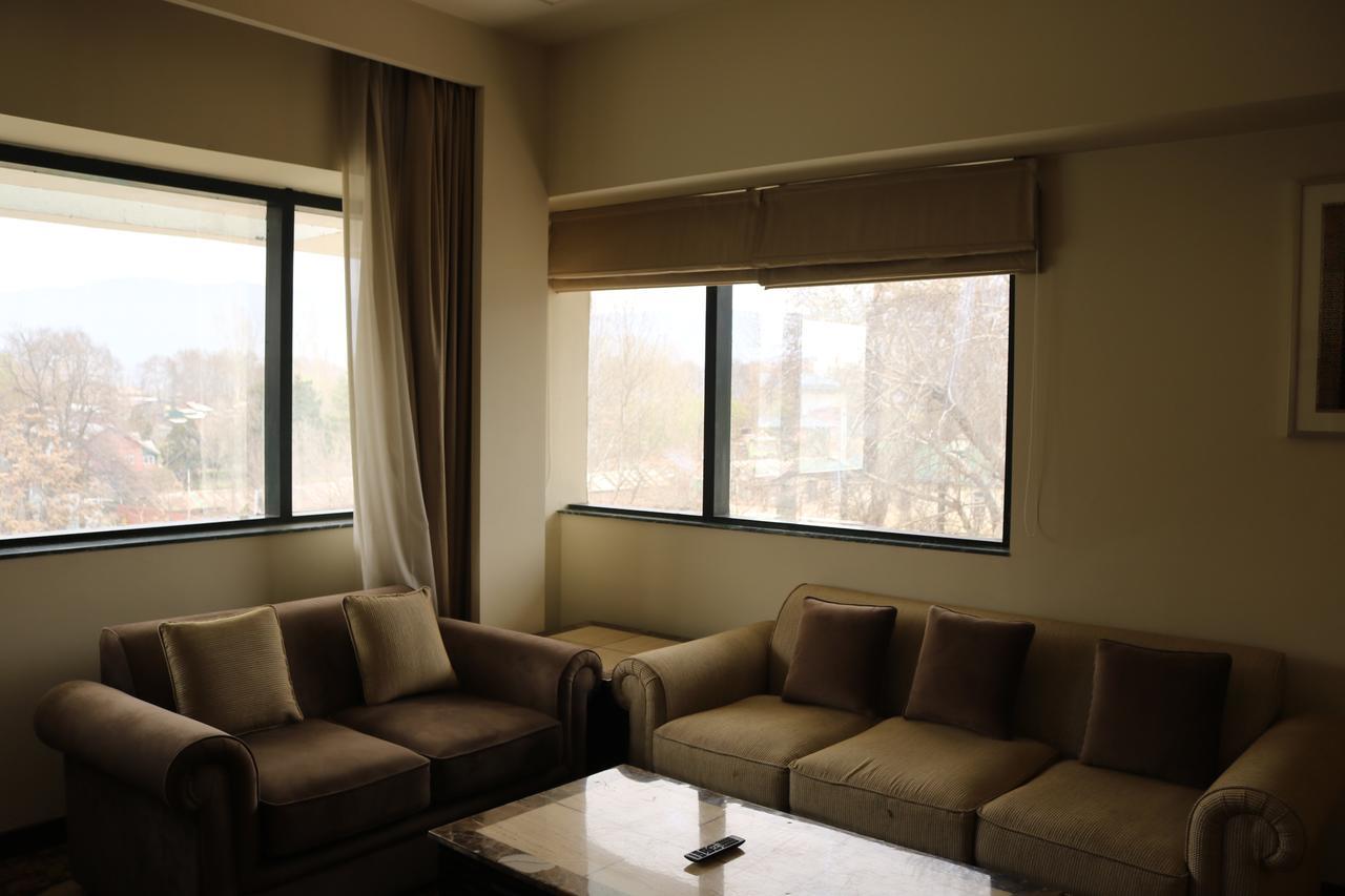 מלון Radisson Srinagar מראה חיצוני תמונה