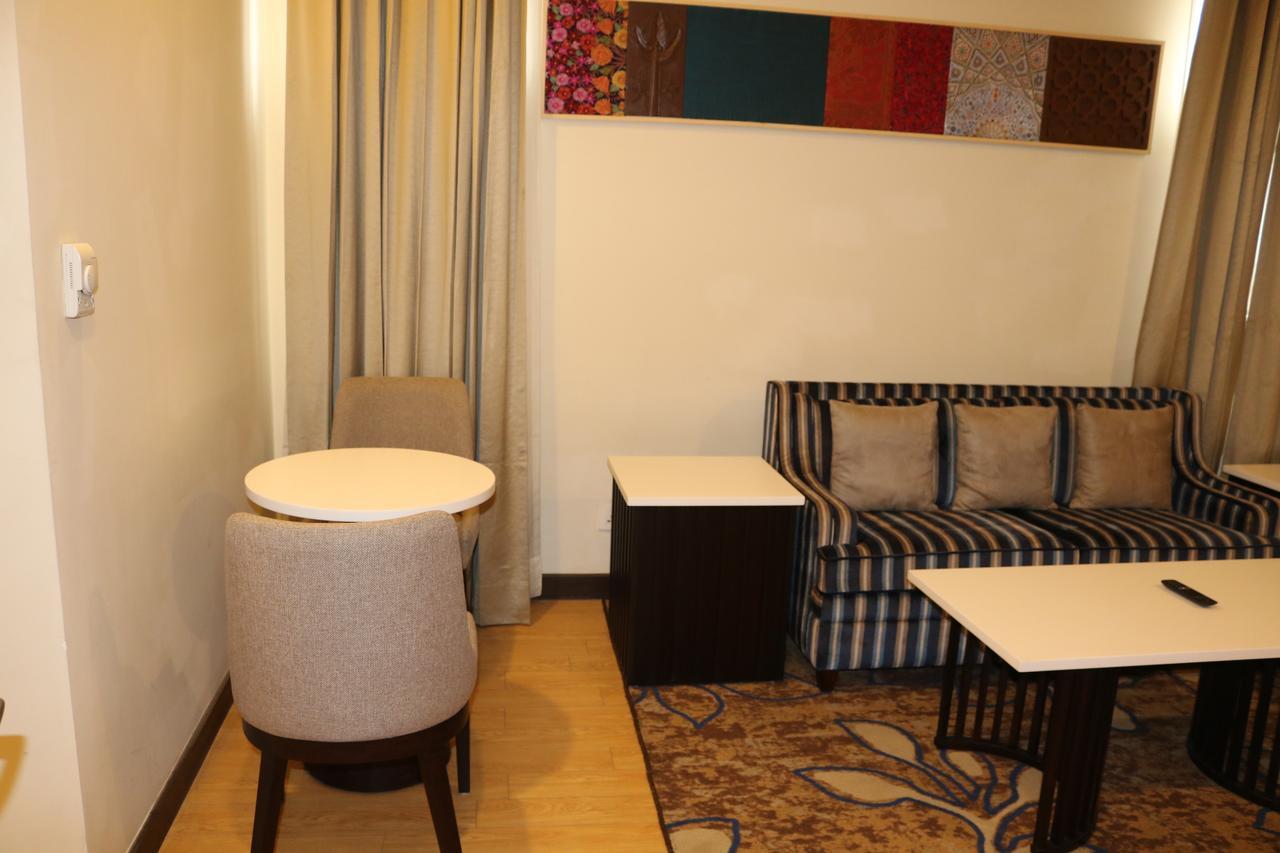 מלון Radisson Srinagar מראה חיצוני תמונה